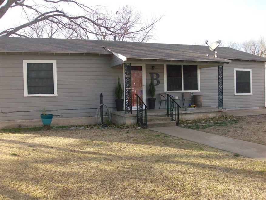 627 N Ash Terrace, Springtown, TX 76082 - photo 1