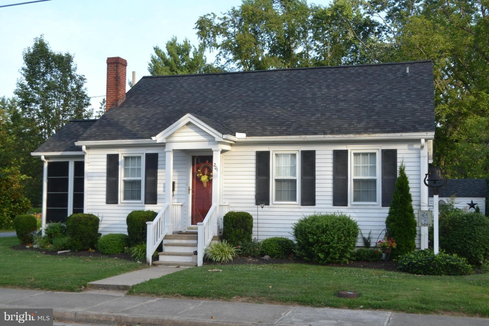 201 Belvedere Ave, Centreville, MD 21617 - photo 1