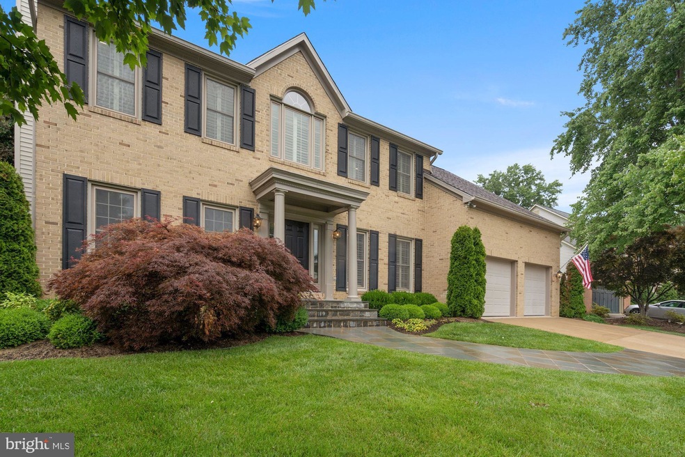 8312 Rampart Ct, Alexandria, VA 22308 - photo 1