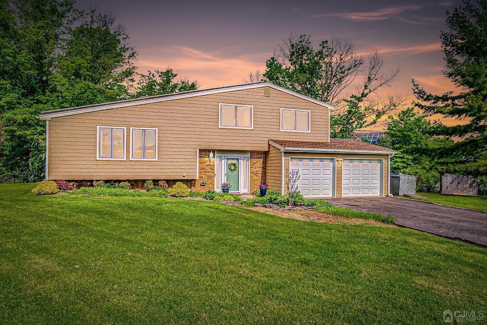 7 Ellis Ct, Monmouth Junction, NJ 08852 - photo 1