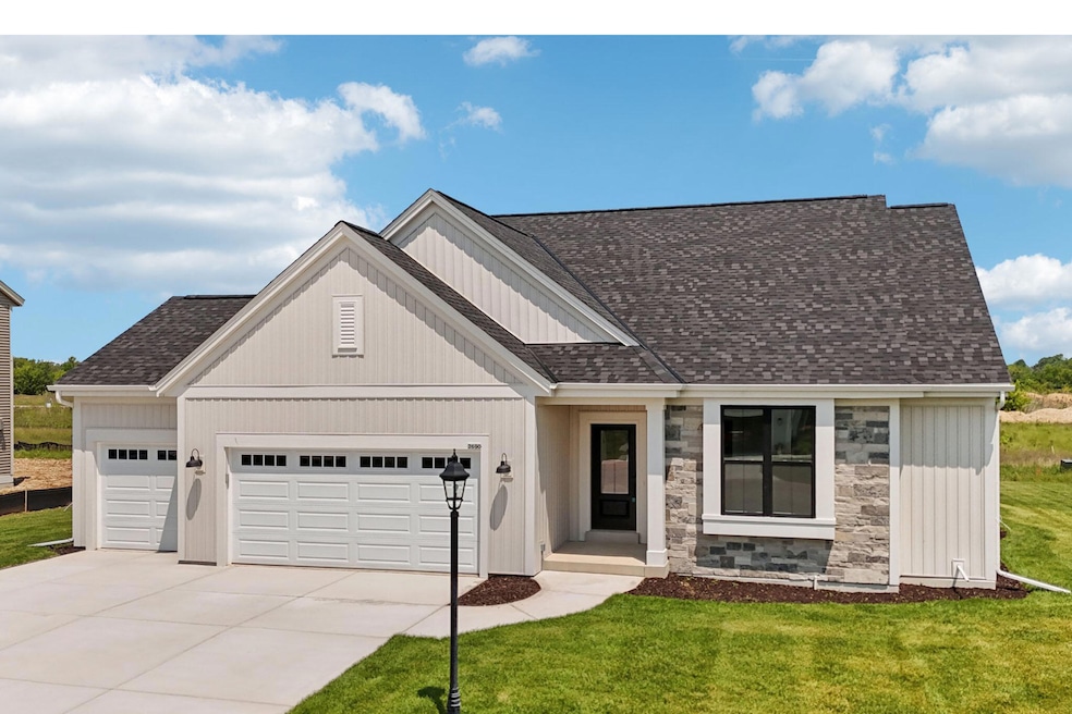 2690 Mapleton Ave 01 Americana