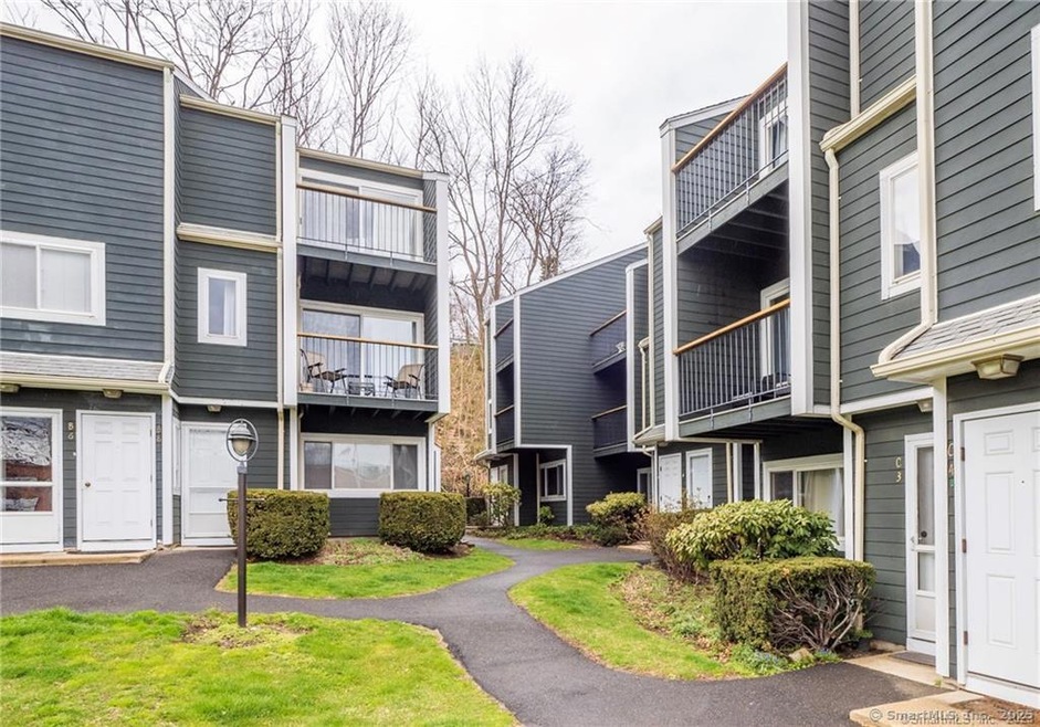 22 Dr Martin Luther King jr Dr unit C10, Norwalk, CT 06854 - photo 1