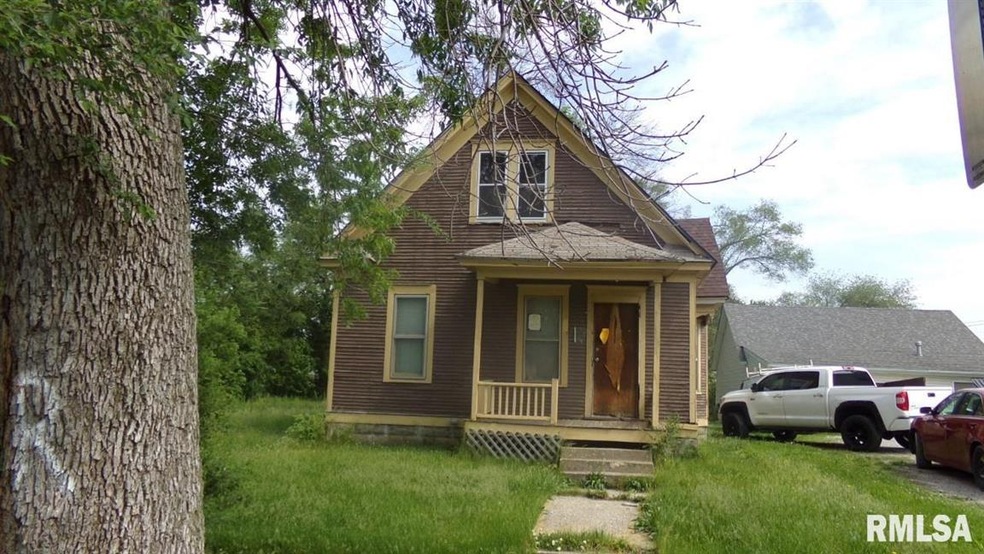 1021 13th Ave, Rock Island, IL 61201 - photo 1