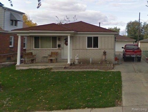 16585 Chestnut - Photo.JPG