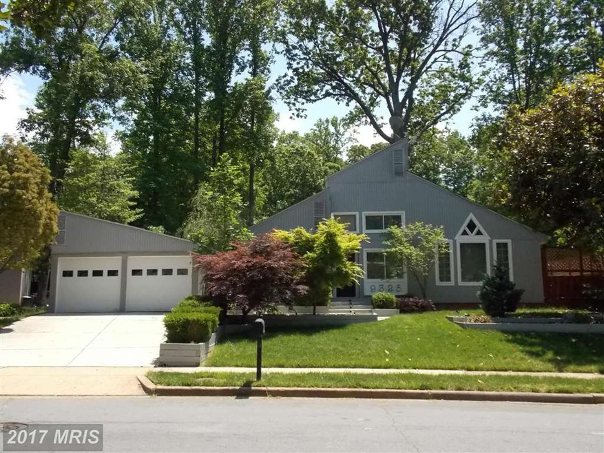 9325 Raintree Rd, Burke, VA 22015 - photo 1