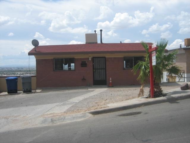 2304 Wheeling Ave, El Paso, TX 79930 - photo 1