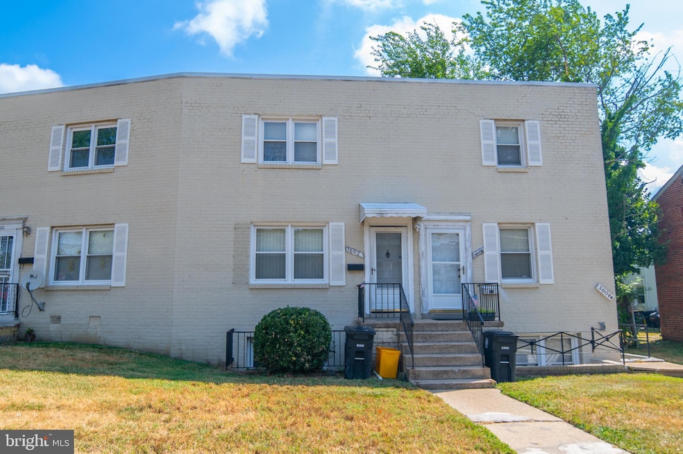 3802 26th Ave unit 16, Temple Hills, MD 20748 - photo 1
