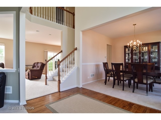 4130 Georgetown Cir, Algonquin, IL 60102 - photo 1