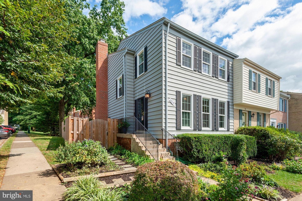 2919 Cashel Ln, Vienna, VA 22181 - photo 1