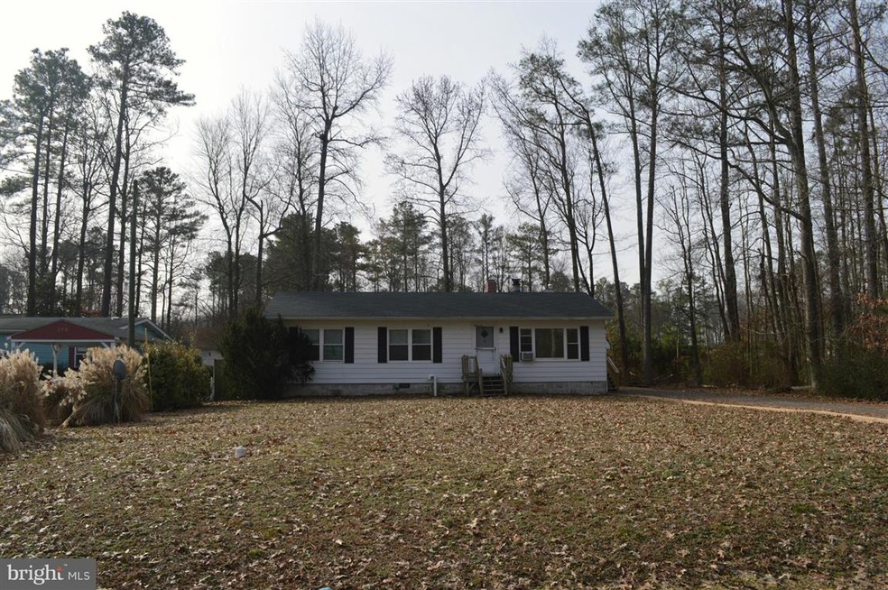 403 Monroe Dr, Colonial Beach, VA 22443 - photo 1