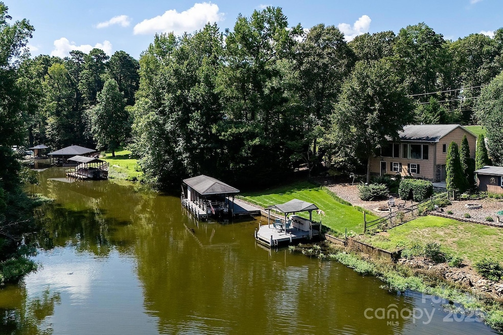 For Sale $815,000 • Co-Listing Agent