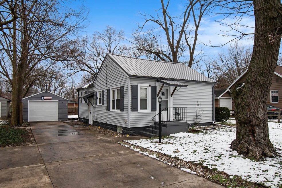 2124 Roys Ave, Elkhart, IN 46517 - photo 1