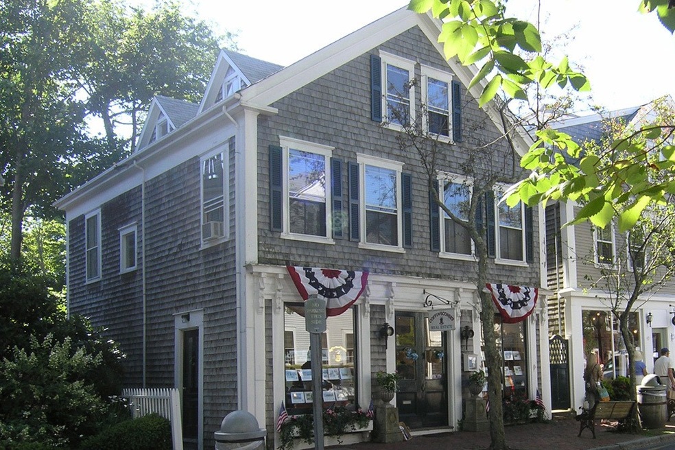 40 Centre St front