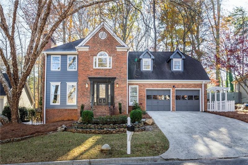 820 Whitehall Way, Roswell, GA 30076 - photo 1