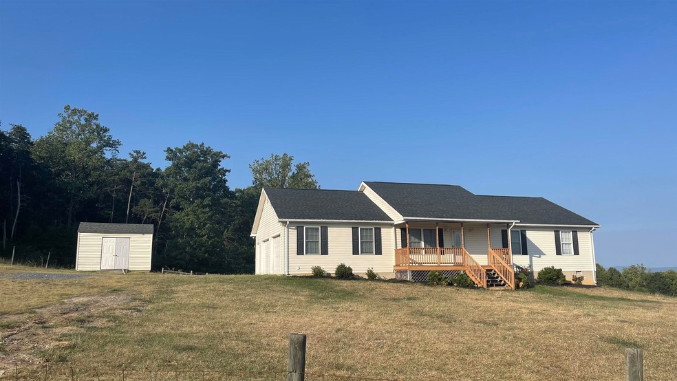 512 Little Mountain Ln, Edinburg, VA 22824 - photo 1