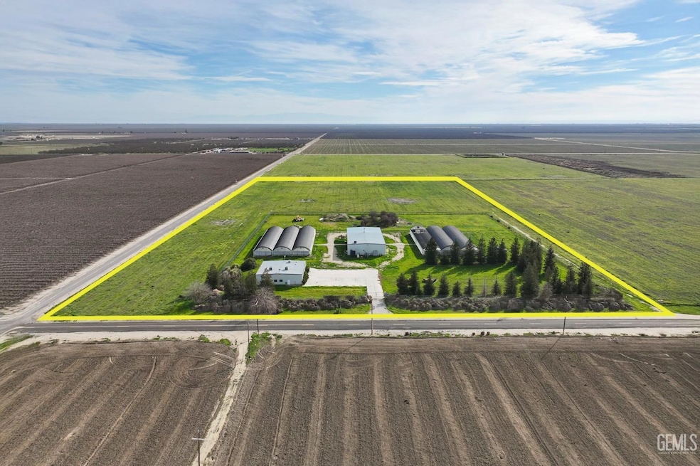 For Sale $2,250,000 • Co-Listing Agent
