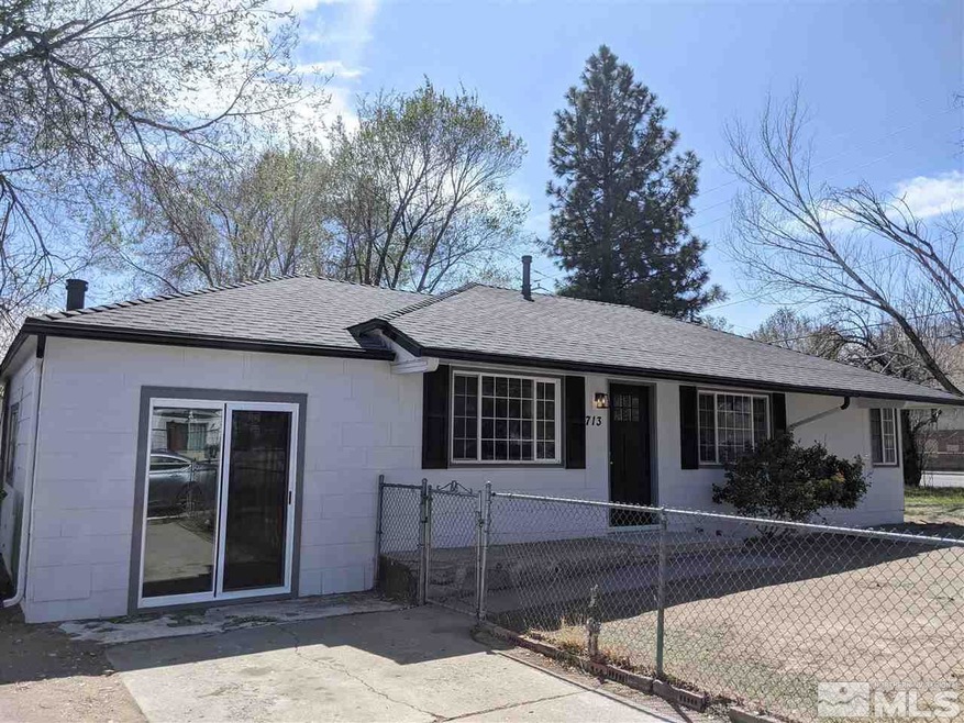 713 L St, Sparks, NV 89431 - photo 1