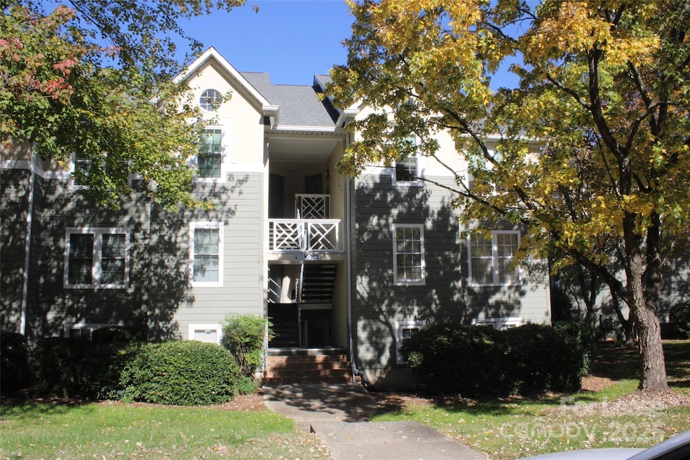 19839 Henderson Rd unit M, Cornelius, NC 28031 - photo 1