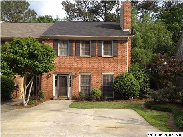 GREAT LOCATION FOR THIS UNIQUE TOWN HOME!  3 SIDES