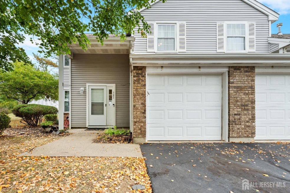 121 Fulton Ct unit 21A, New Brunswick, NJ 08901 - photo 1