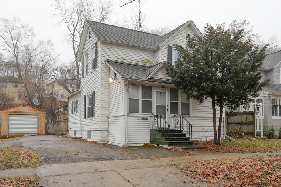117 West Maple St-101