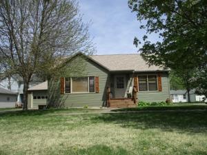 109 E Summit Wilton, IA