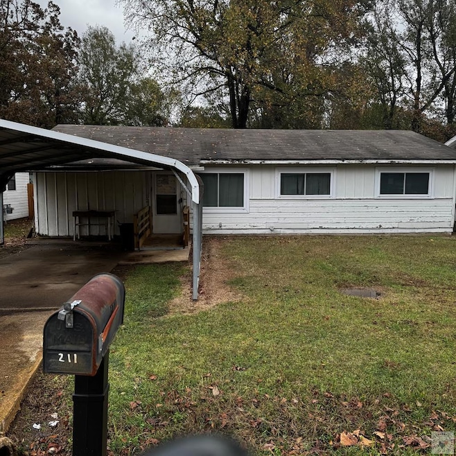 211 Shellwood Dr, Wake Village, TX 75501 - photo 1