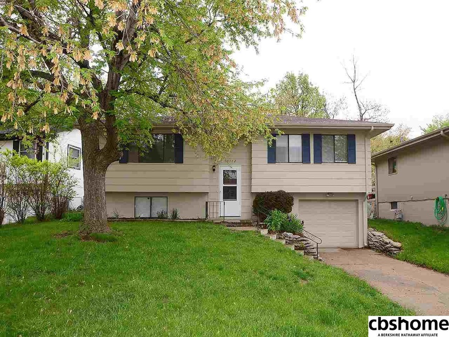 13112 Boyd Cir, Omaha, NE 68164 - photo 1