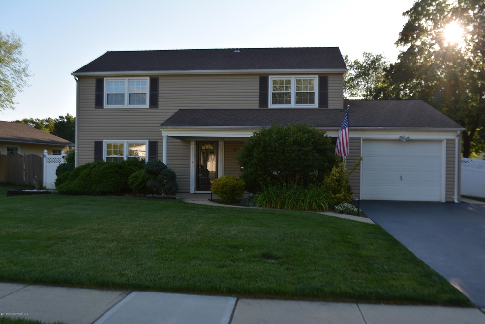 47 Ferland Ln, Matawan, NJ 07747 - photo 1