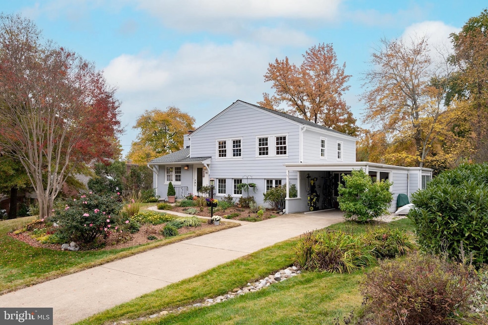 1501 Wake Forest Dr, Alexandria, VA 22307 - photo 1