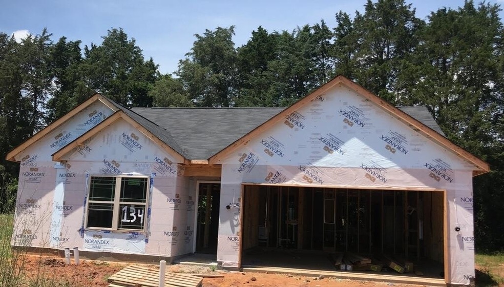 134 Sourwood Ln, Warner Robins, GA 31093 - photo 1