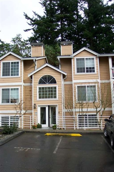 23410 18th Ave S unit L102, Des Moines, WA 98198 - photo 1