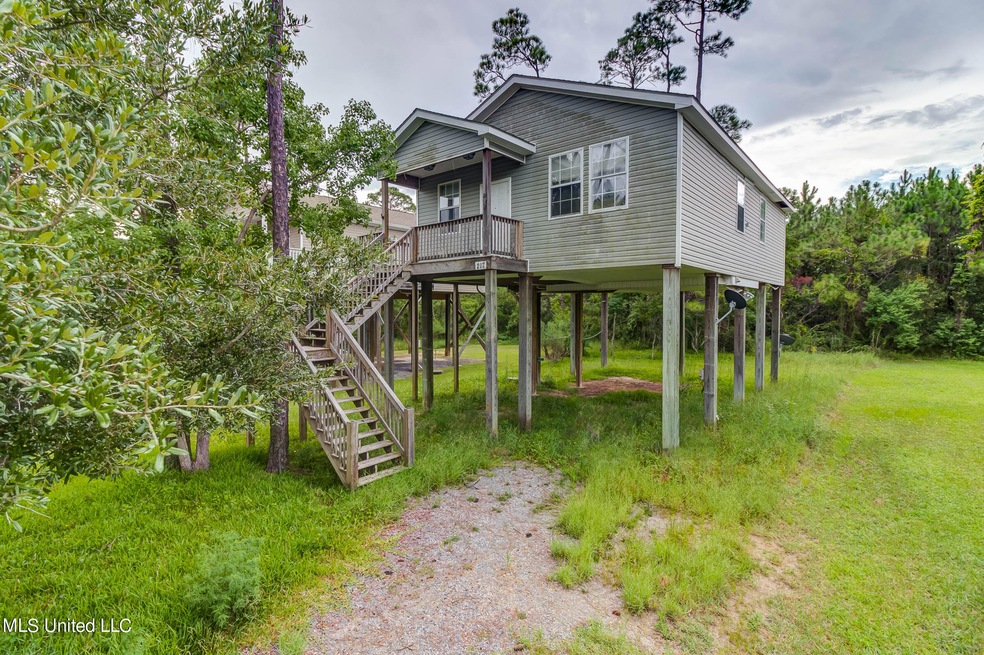 217 Walthall St (1)