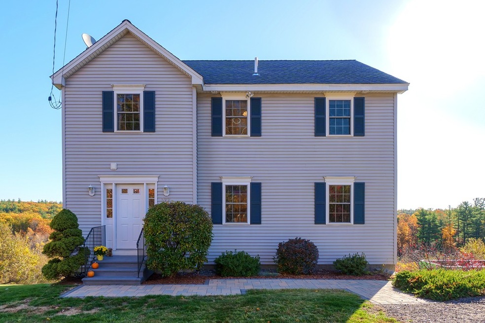 599 Pearl Hill Rd, Fitchburg, MA 01420 - photo 1