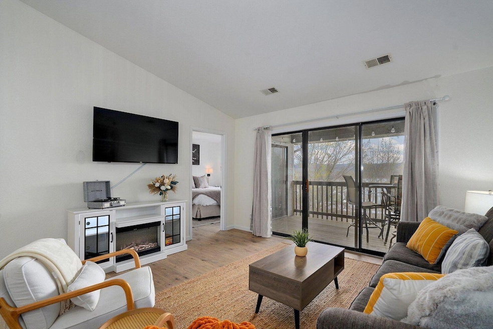 Pending $180,000 • Co-Listing Agent