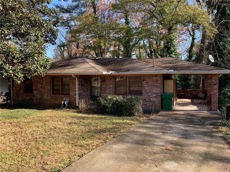 Large front flat yard