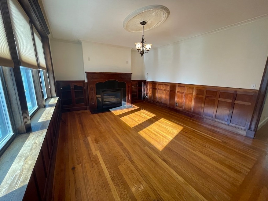 25 Stearns Rd unit 4, Brookline, MA 02446 - photo 1