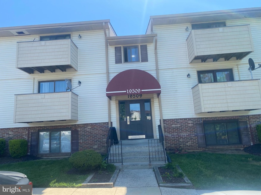 19509 Gunners Branch Rd unit K, Germantown, MD 20876 - photo 1