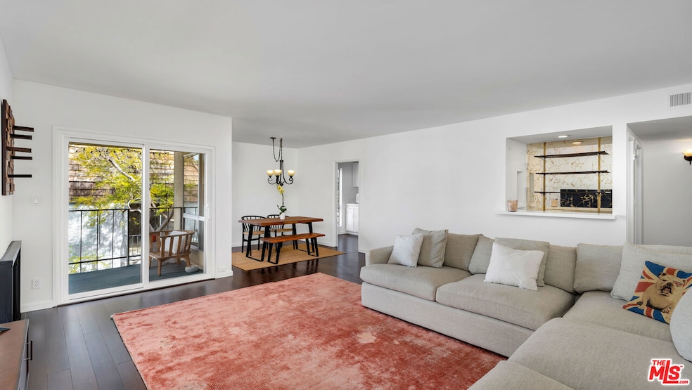 Diplomat unit 302, Culver City, CA 90230 - photo 1