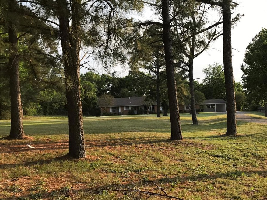 2205 Country Club Rd, Ennis, TX 75119 - photo 1