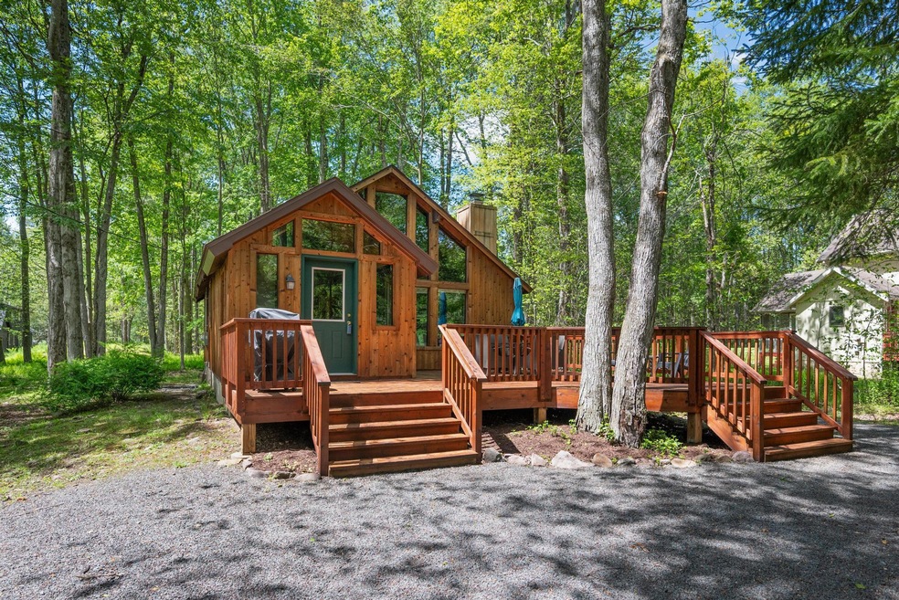 2107 Oak Rd, Pocono Pines, PA 18350 - photo 1