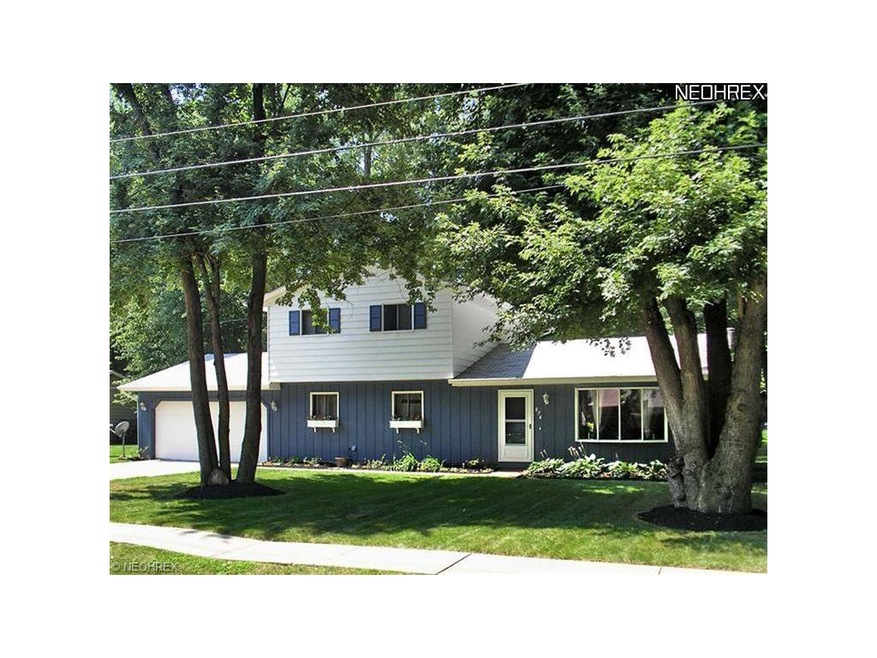 874 Alameda Ave, Sheffield Lake, OH 44054 - photo 1