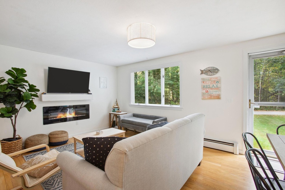 6 Evening Place, Kennebunkport, ME 04046 - photo 1