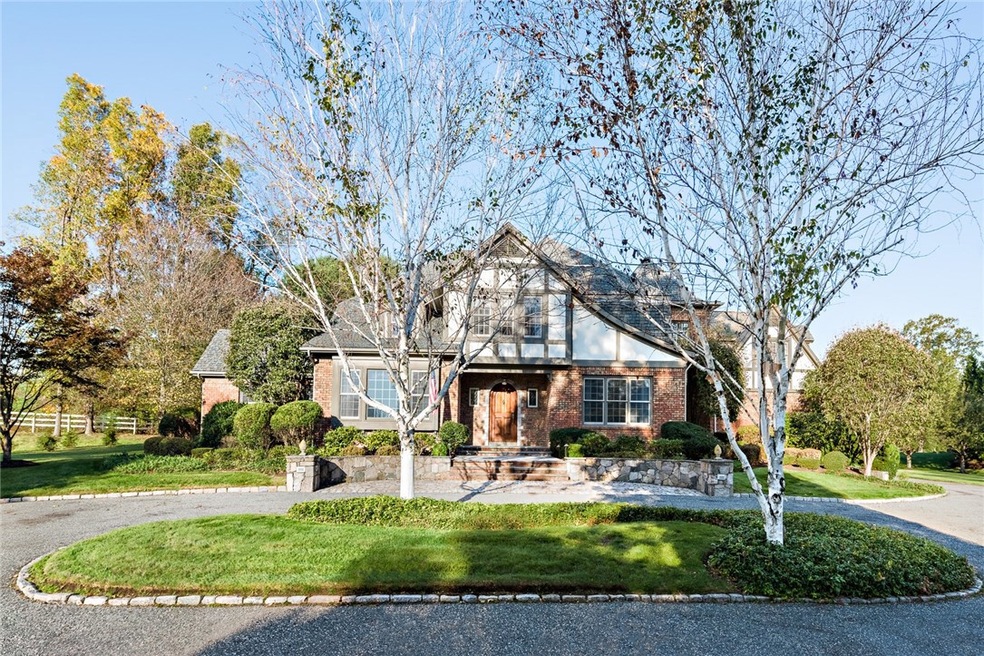 2 Cedar Rock Meadows, East Greenwich, RI 02818 - photo 1