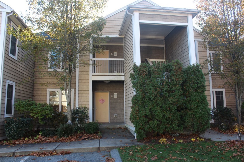 70 Turner St unit 5C, Warwick, RI 02886 - photo 1