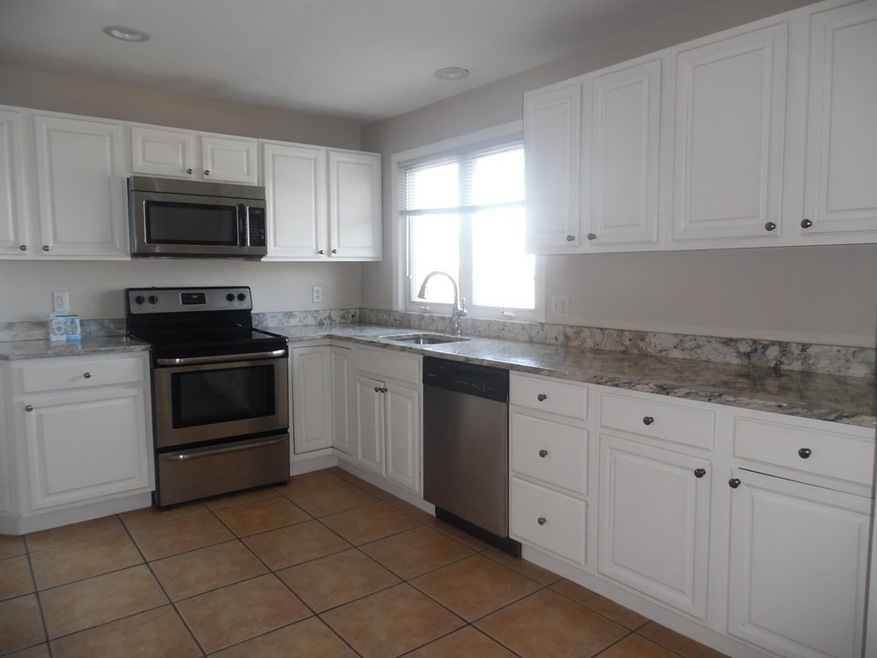 12 Mill St unit 1, Warren, RI 02885 - photo 1