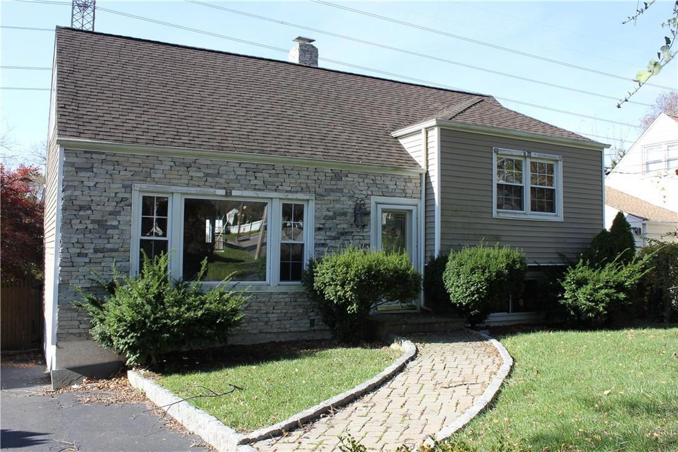 139 Remsen Rd, Yonkers, NY 10710 - photo 1