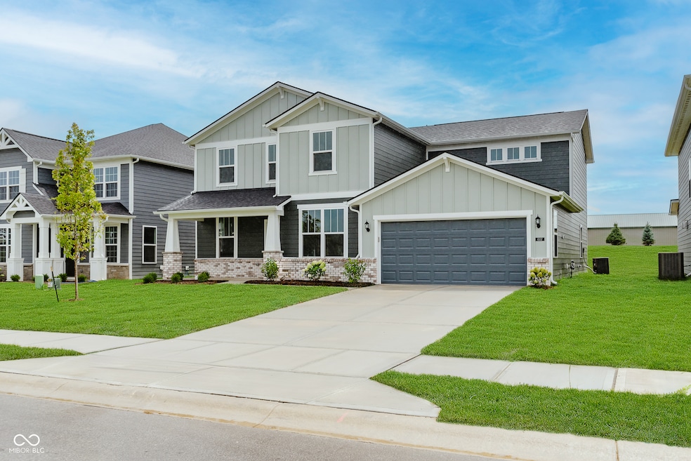 6537 Ambassador Dr, Plainfield, IN 46168 - photo 1