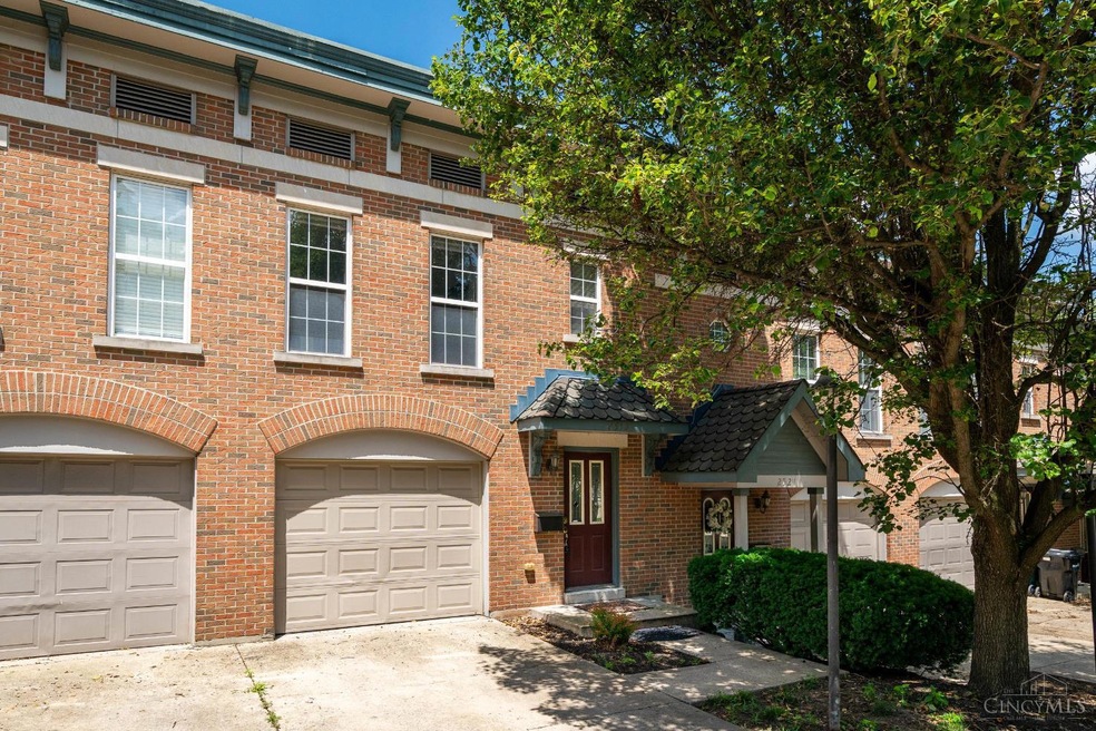 2519 Ravine St unit 2519, Cincinnati, OH 45219 - photo 1