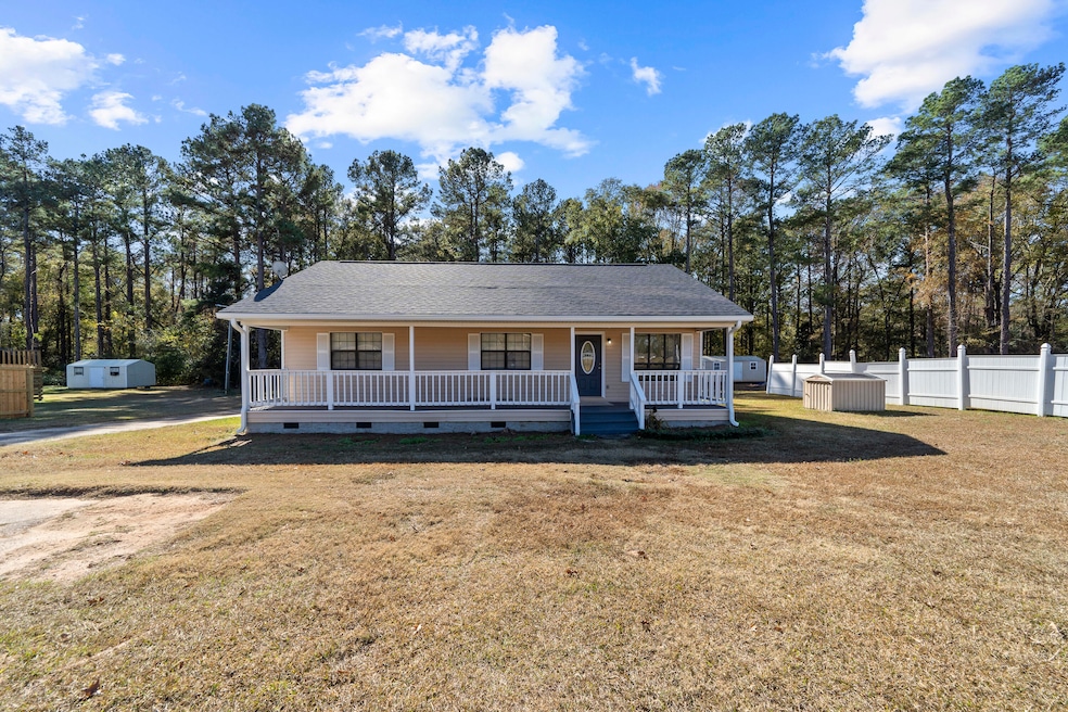 303 Transylvania Dr, Sandersville, GA 31082 - photo 1